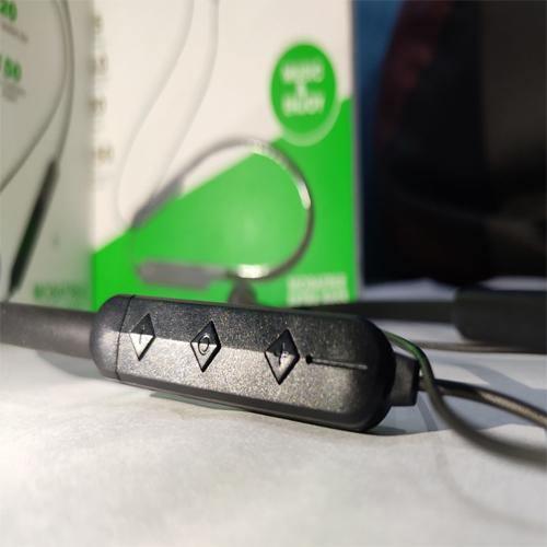 MBT008 Extra Bass Wireless Neckband - Indclues